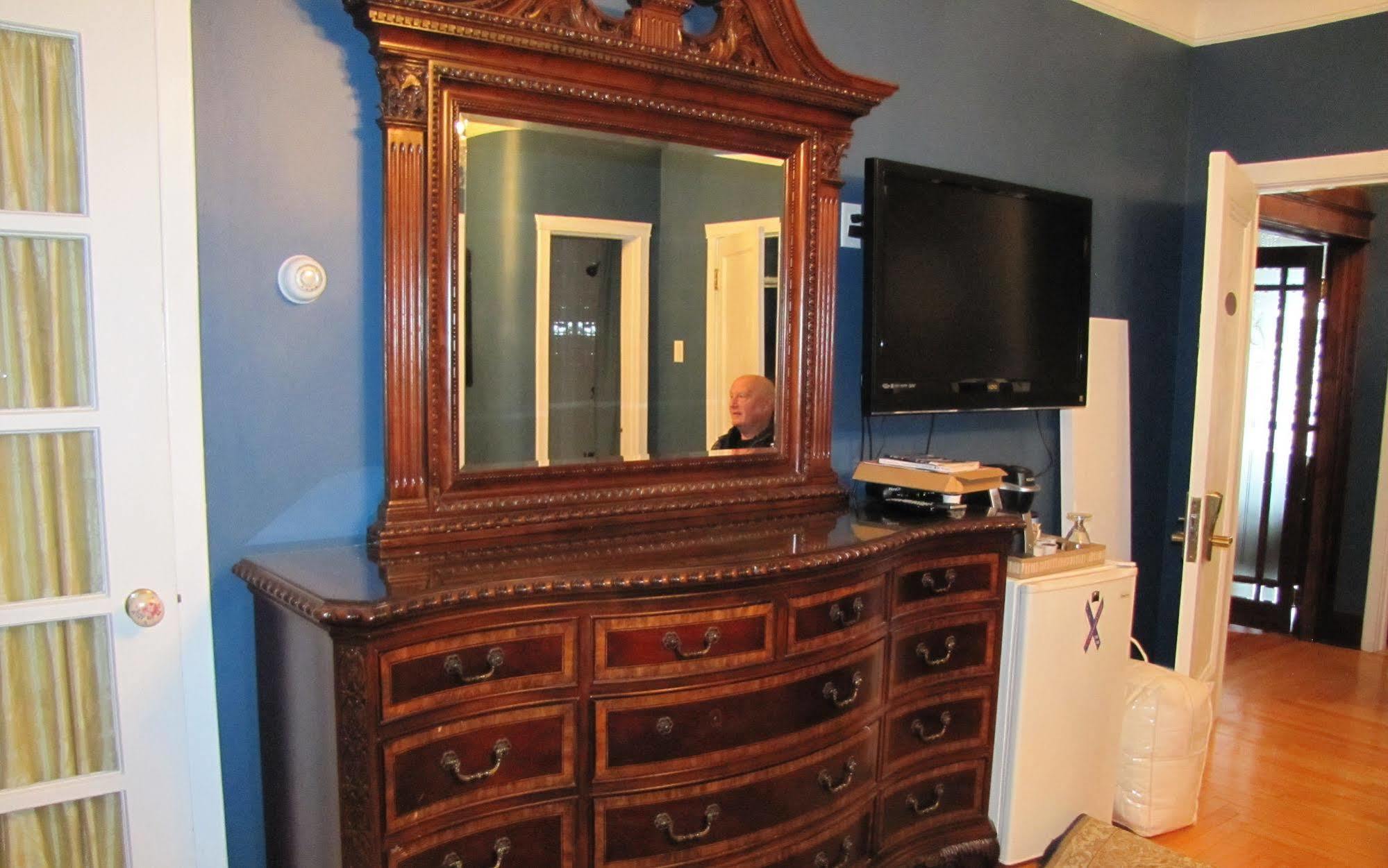 Monroe House Executive Guest Suites St. John's Luaran gambar